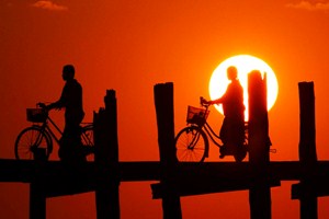 Bein Bridge, Mandalay, Barma